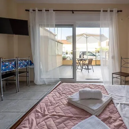 Cleri's Apartament Néa Péramos